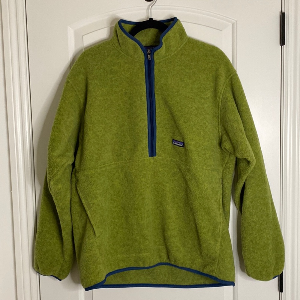 Patagonia Synchilla 1/4” zip fleece pullover. Olive green. Women large.